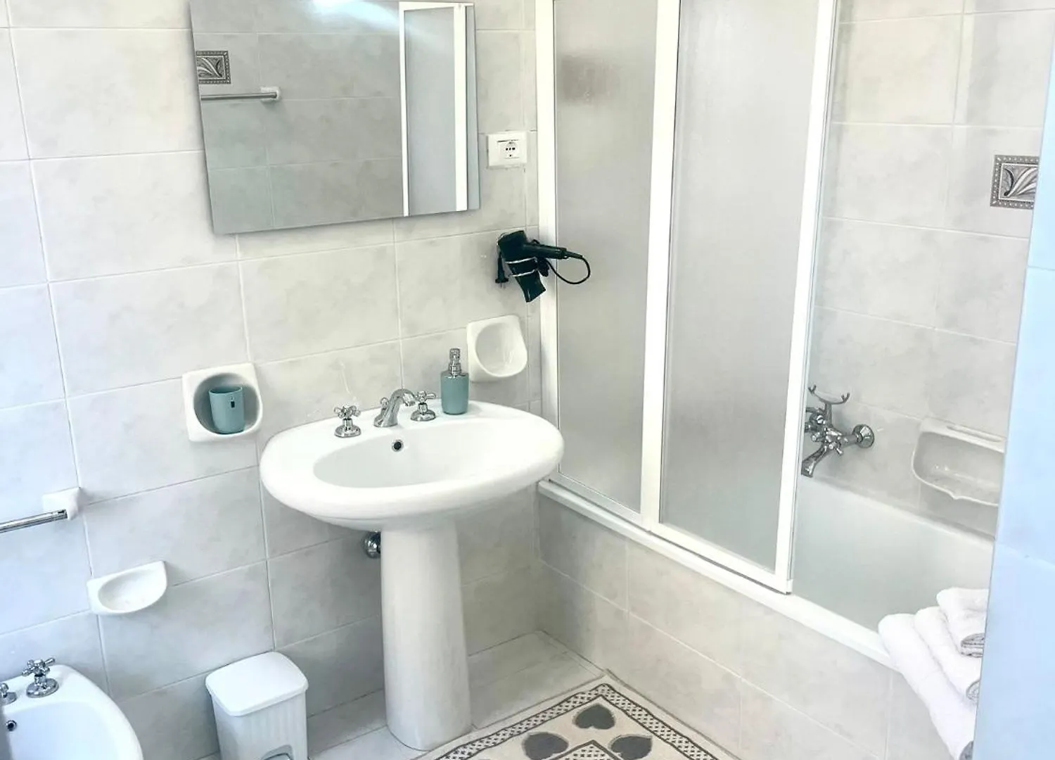 La Castellana Apartments Carini Italia